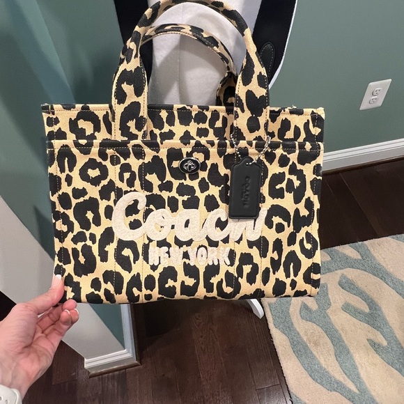Coach Cargo Tote Leopard Print - Picture 2 of 12